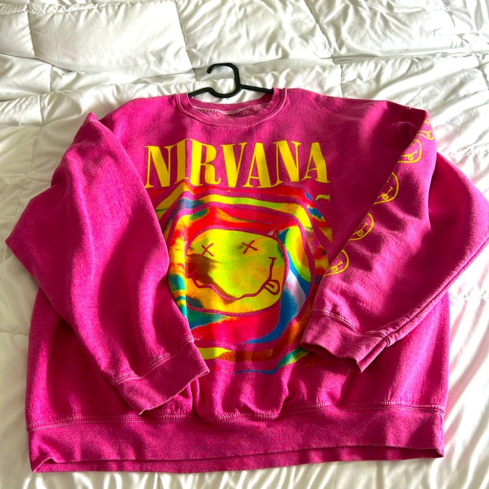 ❗️NEVER WORN❗️Urban Outfitters NIRVANA crewneck